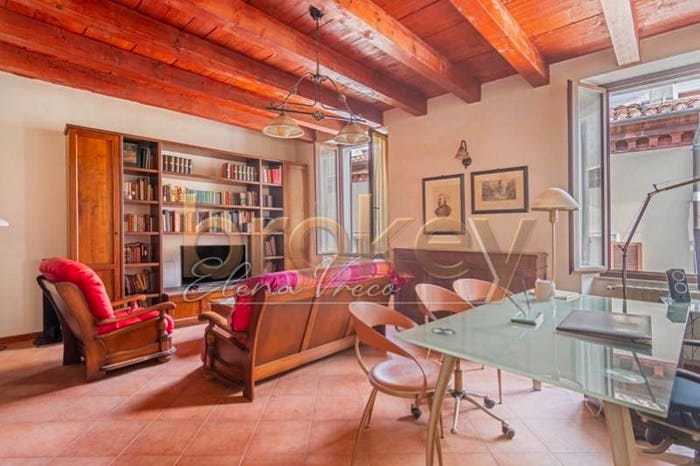 Appartamento con 5 locali in vendita in Capodimonte, Ancona