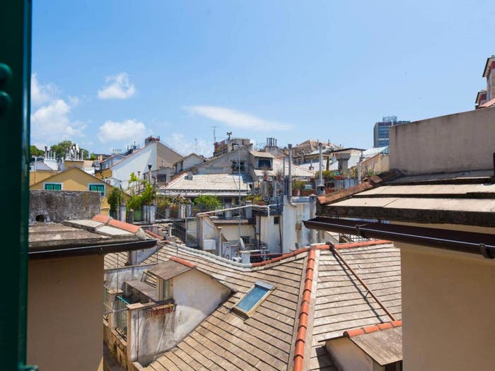 Appartamento quadrilocale in vendita in Vico Lavagna, Caricamento, Genova