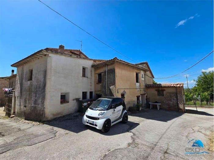 Casa con 6 locali in vendita in San Sabino, Giano dell'Umbria