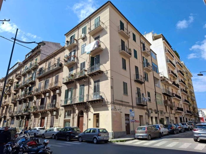 Appartamento trilocale in vendita in Via Giacomo Cusmano, Politeama Ruggiero Settimo, Palermo