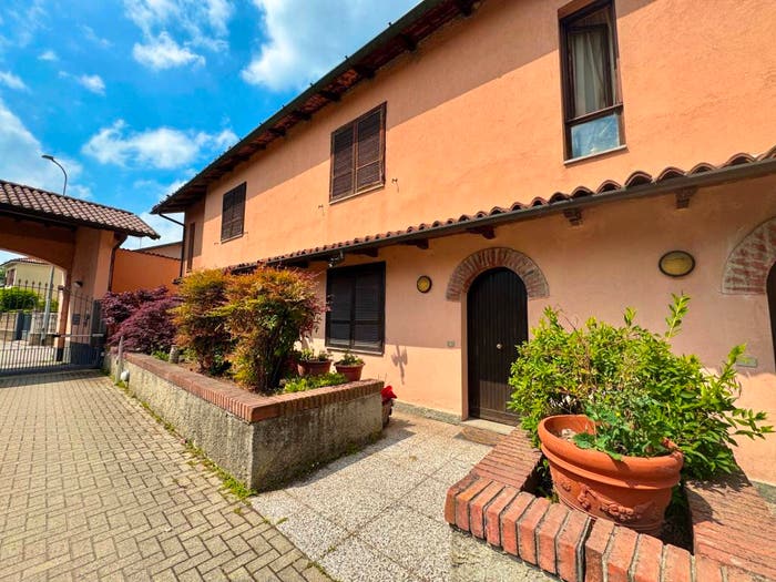 Appartamento trilocale in vendita in Frazione Riolo, Revellino Campo Marte, Lodi