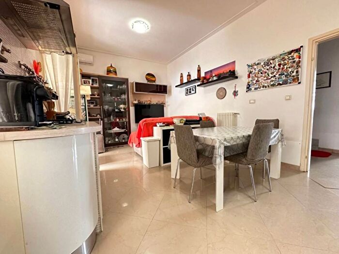 Casa con 5 locali in vendita in Via Fratelli Rosselli, Darsena Ex Campo di Aviazione, Viareggio
