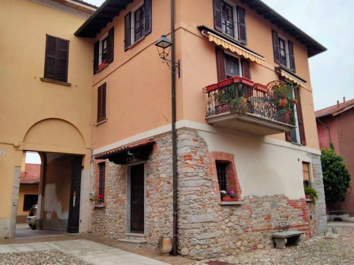 Appartamento in vendita in Piazza Monte Grappa, Centro, Daverio