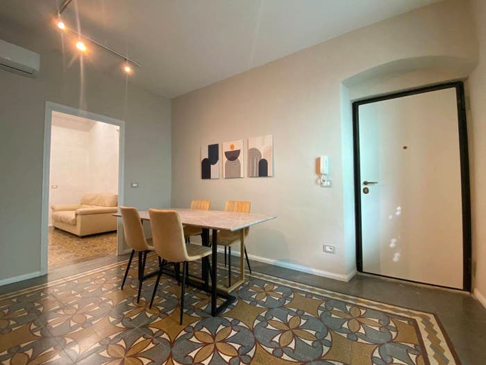 Appartamento trilocale in vendita in Via Antonio Ghilini, Centro, Loano