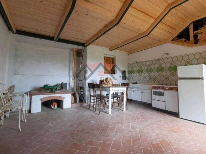 Casa bilocale in vendita in Ss, Centro, Pomarance