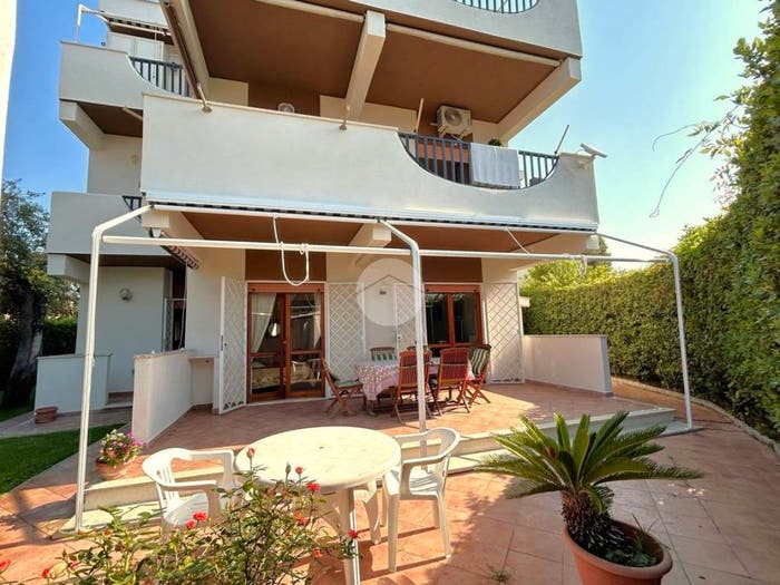 Appartamento quadrilocale in vendita in Via delle Begonie, Lido di Cincinnato Sirene, Anzio