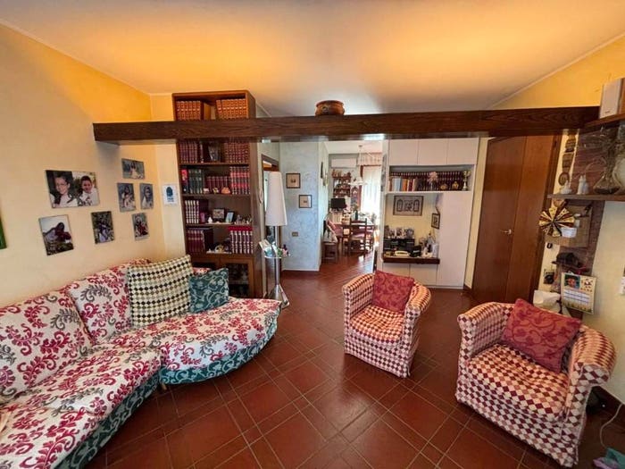 Appartamento con 5 locali in vendita in Via Aldo Moro, Capraia, Capraia e Limite