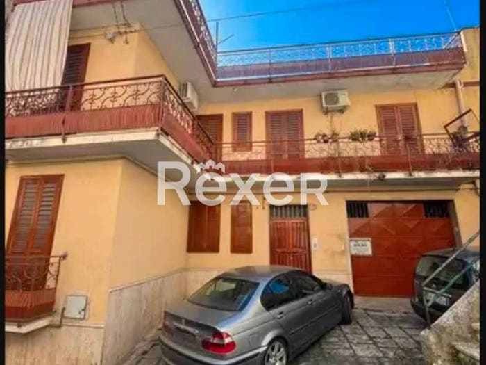 Casa con 6 locali in vendita in Via Sortino, Militello in Val di Catania