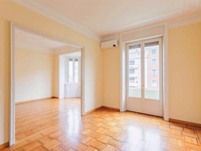 Appartamento quadrilocale in vendita in Viale Regina Giovanna, Porta Venezia, Milano