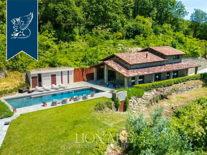 Casa con 6 locali in vendita in Roccaverano