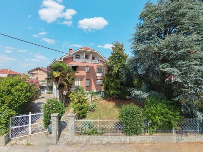 Casa con 6 locali in vendita in via San Gillio, Centro, Pianezza