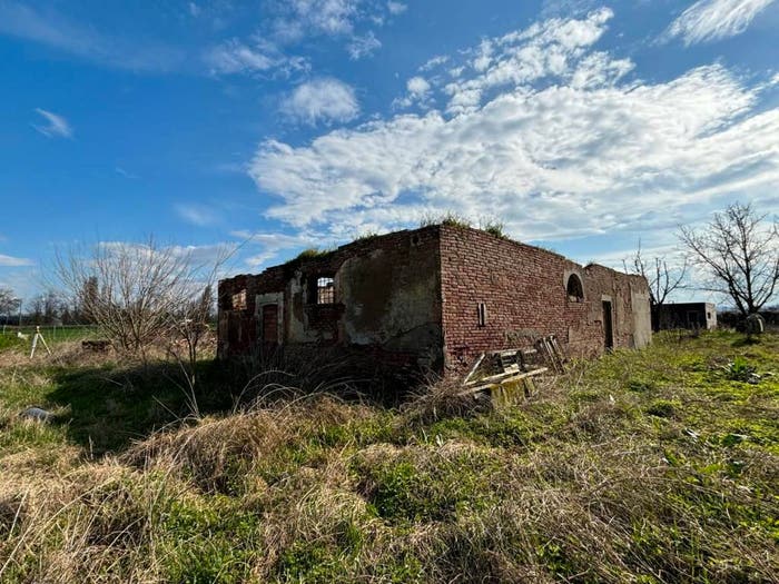 Casa con 6 locali in vendita in Sabbiuno, Castel Maggiore