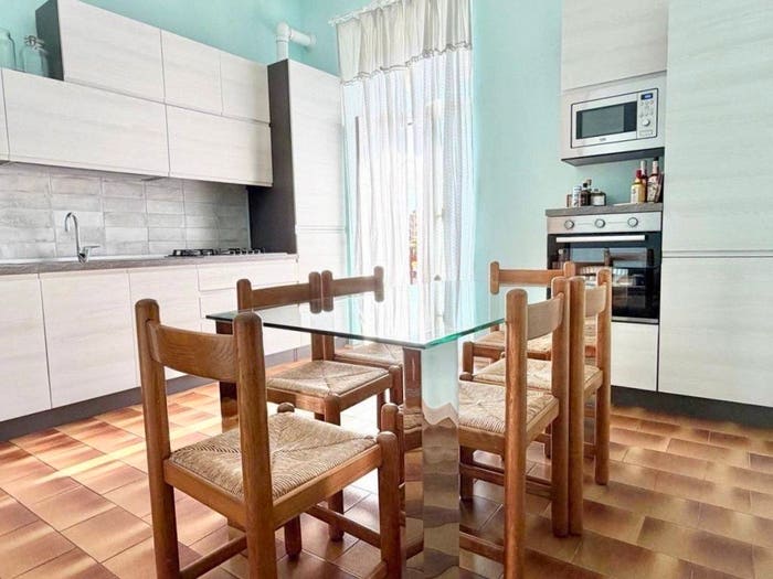 Appartamento con 5 locali in vendita in Via Giuseppe Berio, Oneglia, Imperia