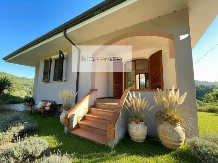 Casa con 6 locali in vendita in Strada Provinciale Viareggio Camaiore, Camaiore Paese, Camaiore