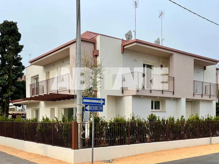 Casa con 6 locali in vendita in piazza caduti, Centro, Mogliano Veneto