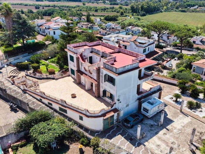 Casa con 6 locali in vendita in via madonna del pantano, Licola Paese, Giugliano in Campania