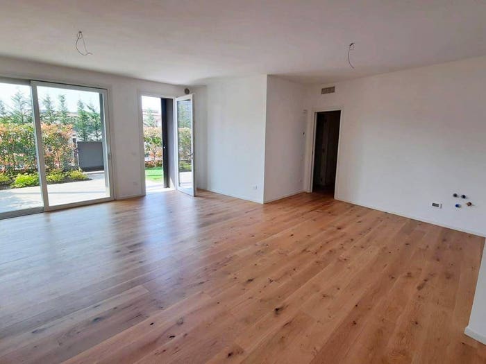 Appartamento con 6 locali in vendita in Largo San Giorgio, Centro, Noale