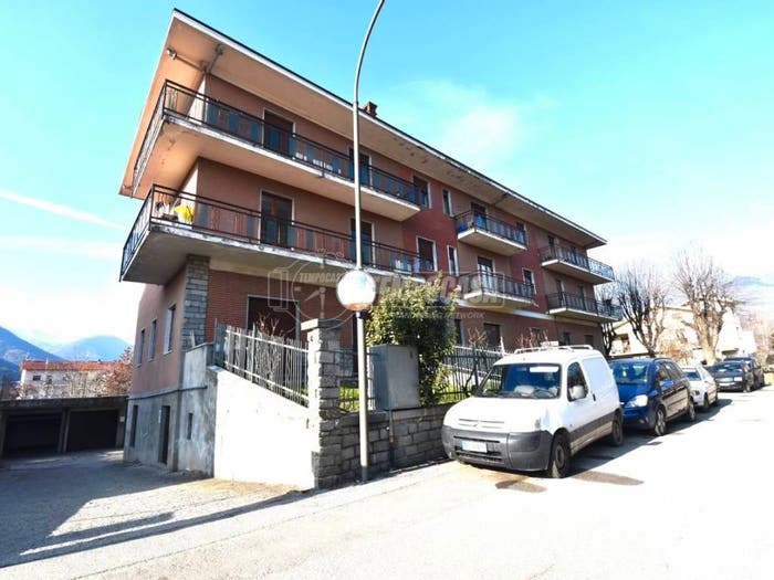 Appartamento con 5 locali in vendita in VIA CAURI DRONERO, Centro, Dronero