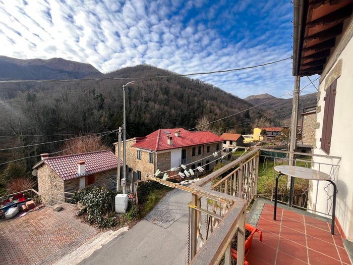 Appartamento trilocale in vendita in Strada Comunale Detta il Fillungo, Pascoso, Pescaglia