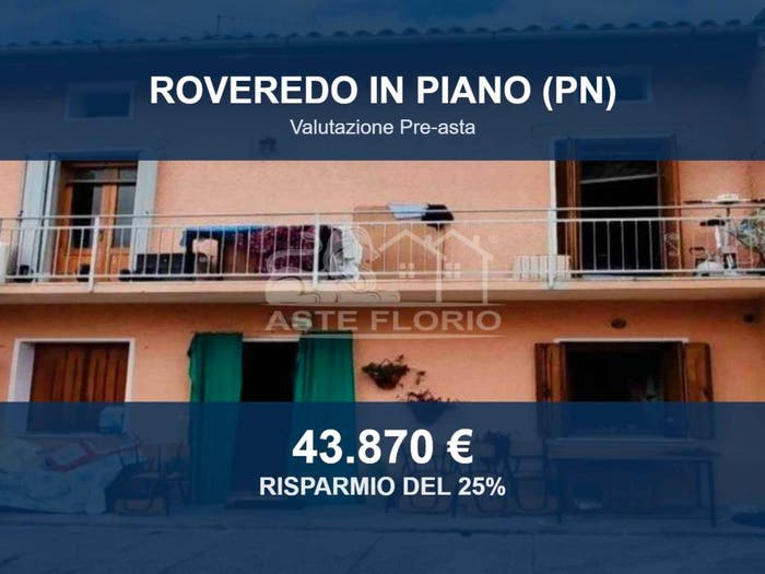 Casa con 6 locali in vendita in Via Cavour, Centro, Roveredo in Piano