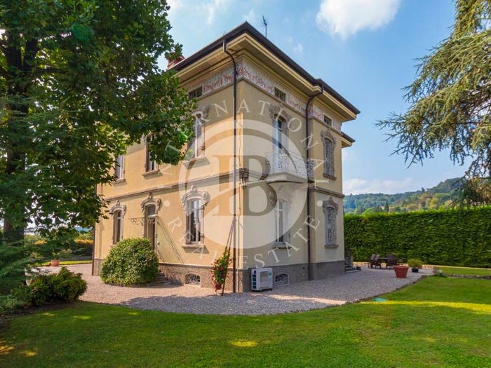 Casa con 6 locali in vendita in Monte Croce, Como