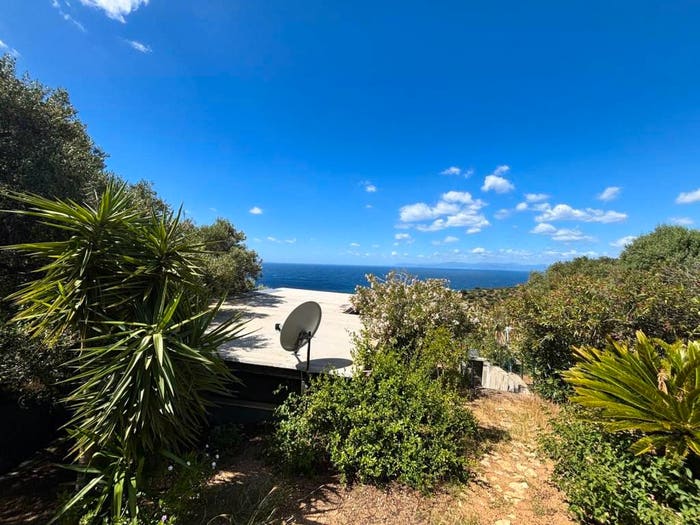 Casa con 6 locali in vendita in Via dei Carrubi, Terra Mala Geremeas, Quartu Sant'Elena