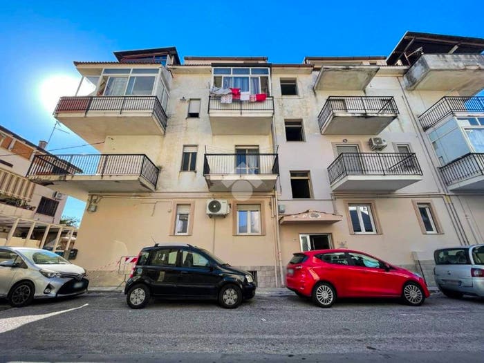 Appartamento quadrilocale in vendita in Via Cantina, Falerna Scalo, Falerna