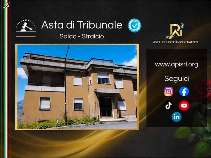 Appartamento con 6 locali in vendita in Via Rocco Scotellaro, Centro, Lauria