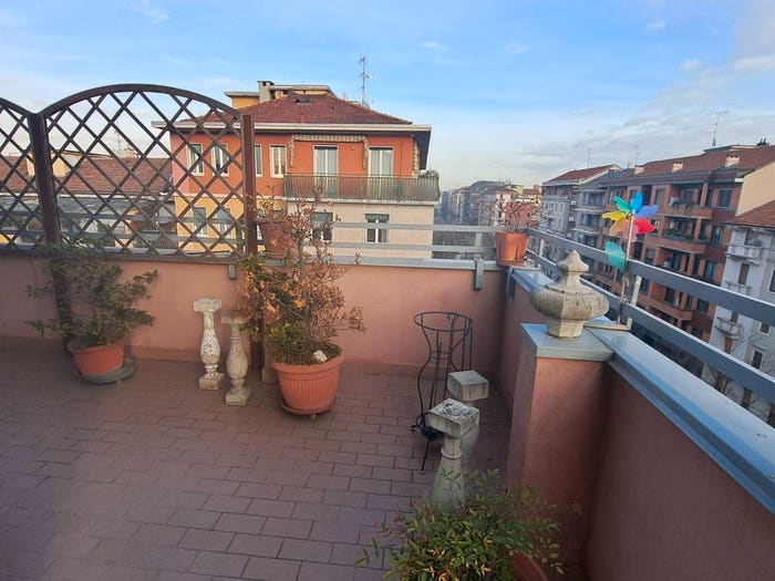 Appartamento bilocale in vendita in Solari, Milano