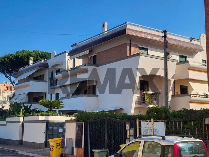 Appartamento trilocale in vendita in CORSO SAN FRANCESCO, Lavinio Mare, Anzio