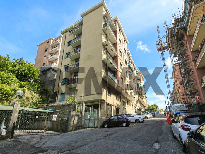 Appartamento con 6 locali in vendita in Via Donaver, San Fruttuoso, Genova
