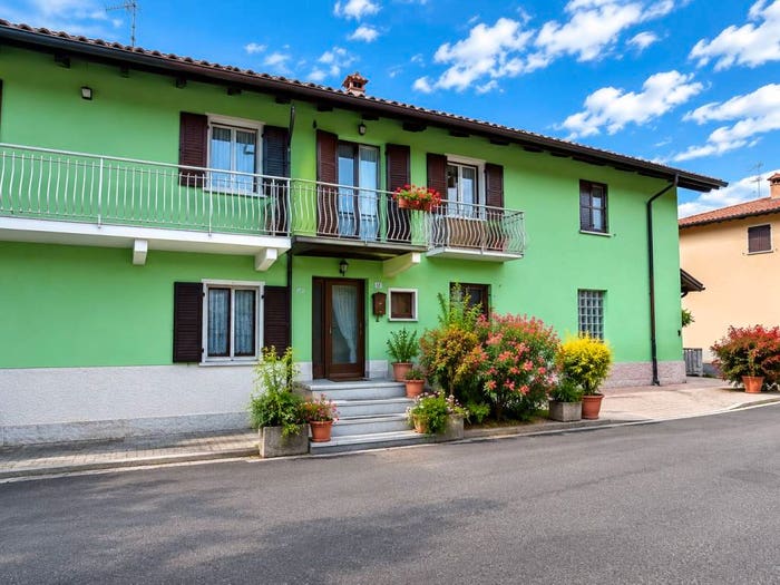 Casa con 6 locali in vendita in Via San Giovanni Battista, Centro, Ceresole Alba