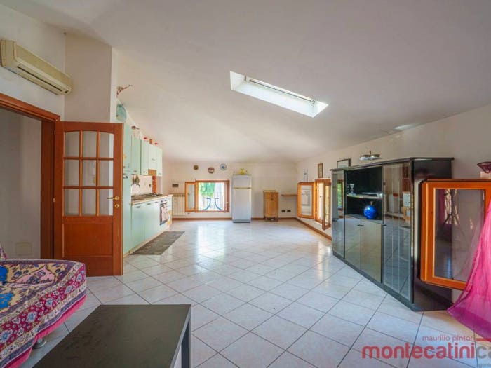 Casa quadrilocale in vendita in Via Vasco Peloni, MontecatiniTerme