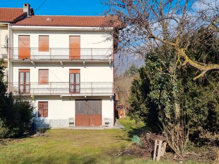 Casa con 6 locali in vendita in via san giusto, Centro, Frossasco