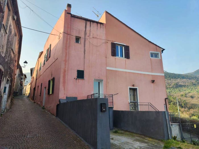 Casa bilocale in vendita in Via alla Costa, San Fedele Lusignano, Albenga