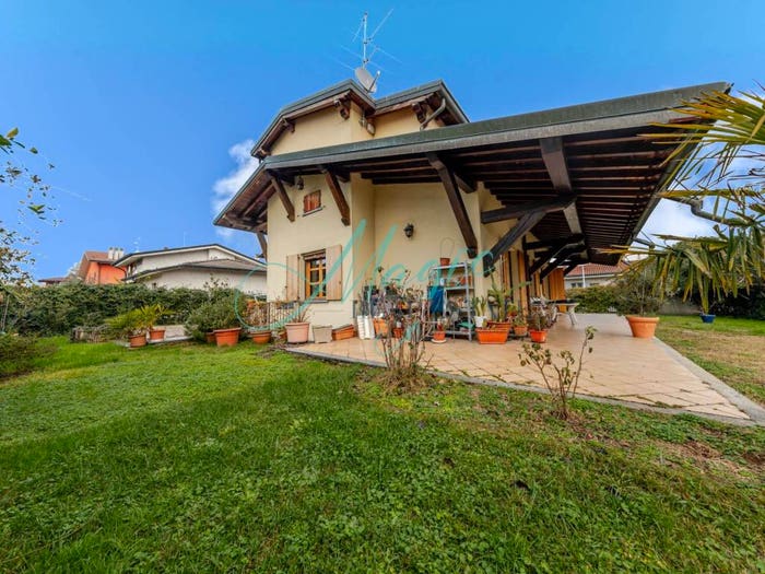 Casa con 6 locali in vendita in Via Nettuno, Centro, Cassina de' Pecchi