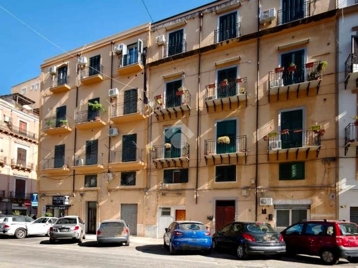 Appartamento bilocale in vendita in Via Francesco Guardione, Roma Cavour, Palermo
