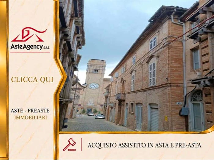 Appartamento con 6 locali in vendita in via Giuseppe Verdi, Centro, Falerone