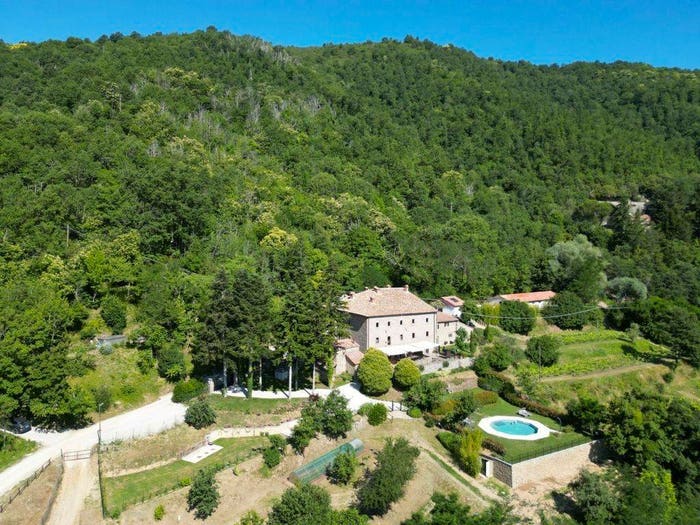Casa in vendita in via nazionale, Centro, Cortona