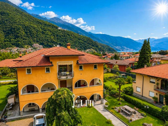 Casa con 6 locali in vendita in Via Cuserina, Centro, Cannobio