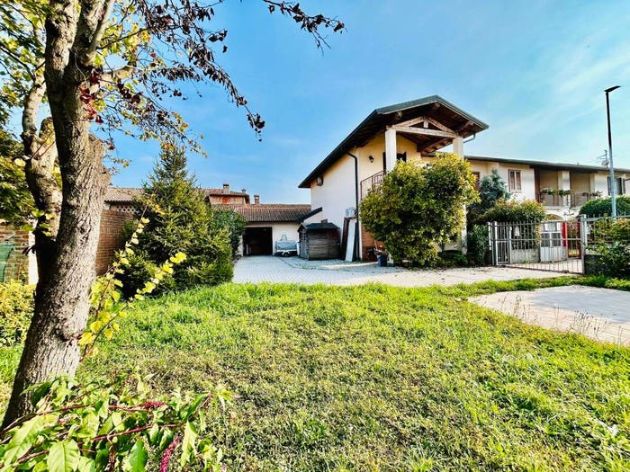 Casa quadrilocale in vendita in Via degli Aceri, Divisa, Marcignago