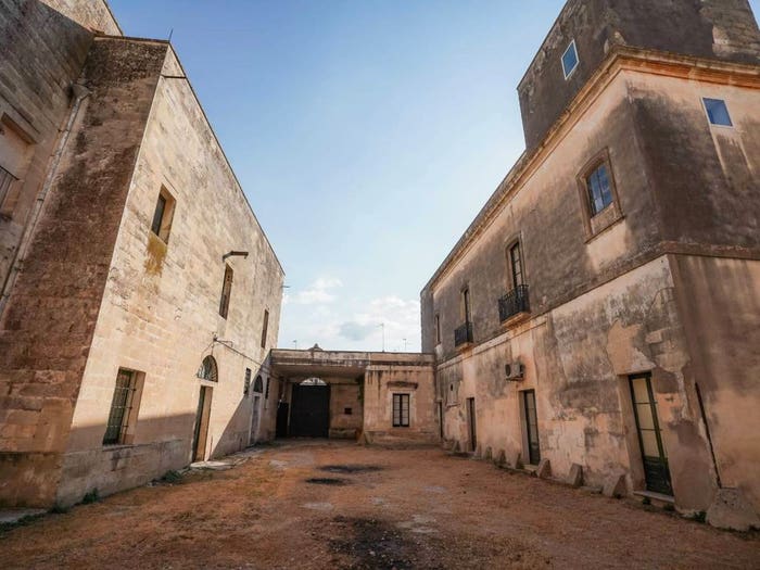 Casa con 6 locali in vendita in Vico Francesco Marati, Martano