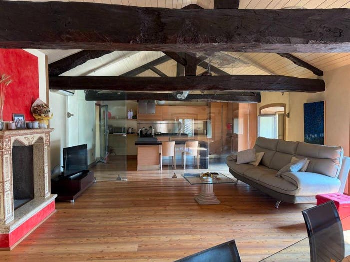 Casa quadrilocale in vendita in Via Giuseppe Bella, Centro, Acqui Terme