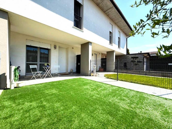 Casa quadrilocale in vendita in Via Giuseppe Garibaldi, Centro, Bovolone