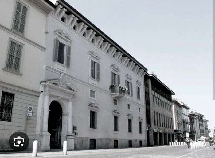 Appartamento trilocale in vendita in Via Giuseppe Garibaldi, Centro Storico, Lodi