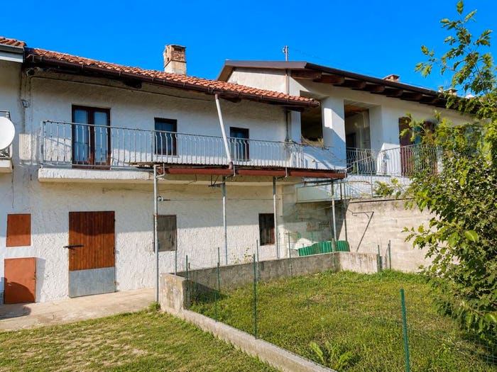 Casa quadrilocale in vendita in Strada Gangaglietti, Caramagna Piemonte