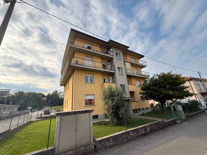 Appartamento trilocale in vendita in Via Euclide, Vighizzolo Cascina Varenna, Cantù