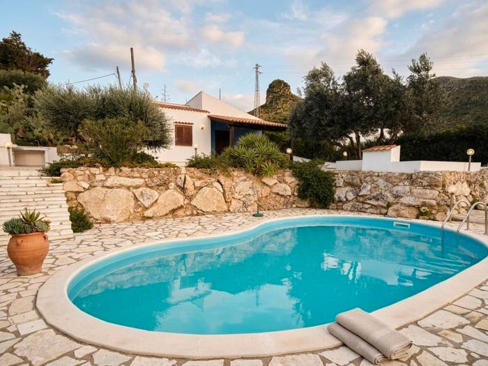Casa quadrilocale in vendita in Contrada Fraginesi, Castellammare del Golfo