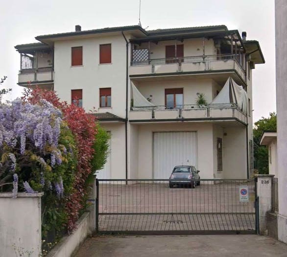 Appartamento con 6 locali in vendita in Strada del Pasubio, Maddalene, Vicenza