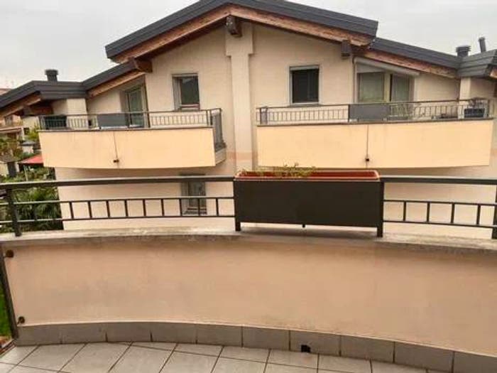 Appartamento quadrilocale in vendita in Via Cavalier Enrico Zerbi, Pogliano Milanese